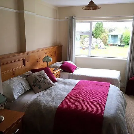 Ashleigh Bed & Breakfast 2*